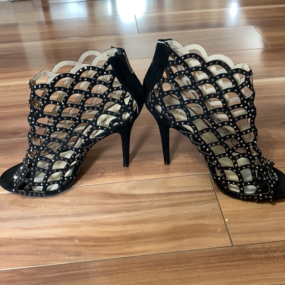 Stiletto heels - Picture 2 of 6